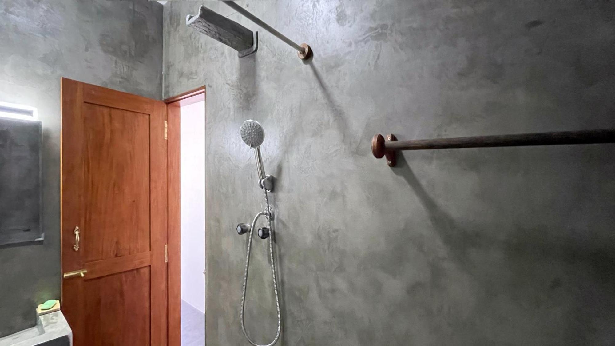 Appartamento Heimathafen Hikka Hikkaduwa Esterno foto